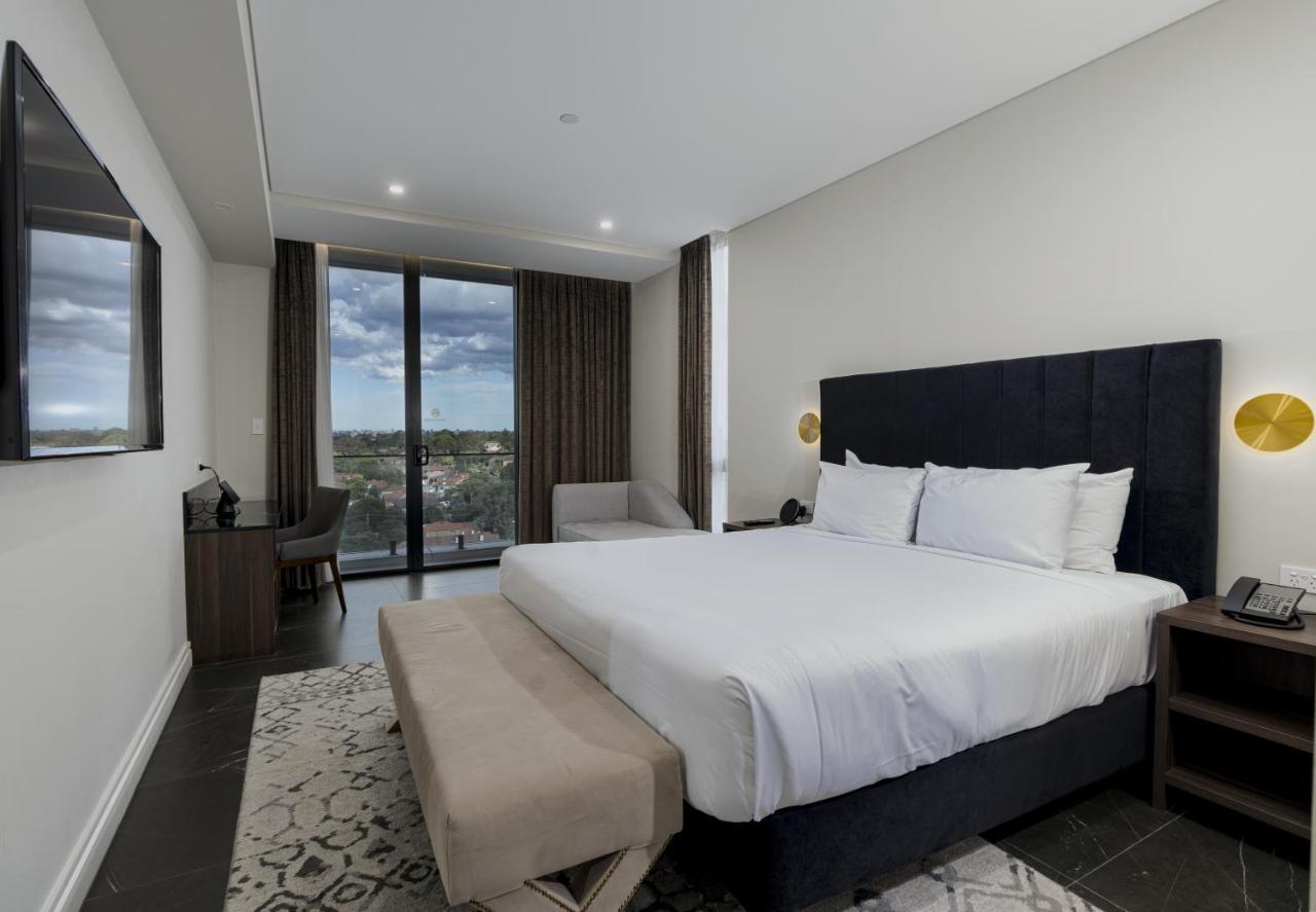 Crowne Plaza Sydney Burwood By Ihg Hotel Exterior foto